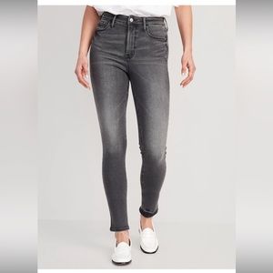 Old navy Extra high rise Rockstar super skinny jeans